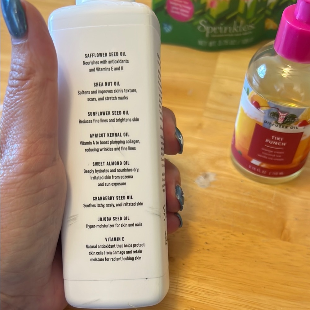 Pink Zebra Insect Repellent and Tiki Punch Set - Picture 7 of 9